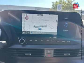 Car image 20