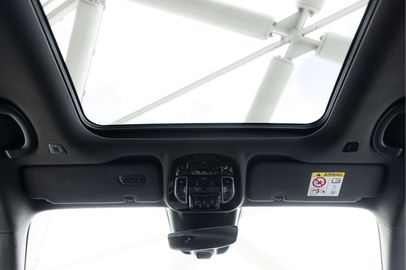 Car image 36