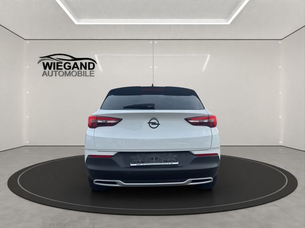 Opel Grandland X 1.6 DI Hybrid4 221 kW image number 3