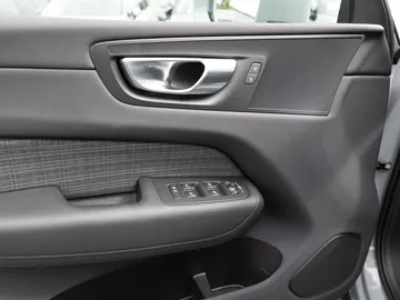Car image 45
