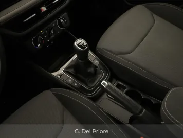 Car image 27