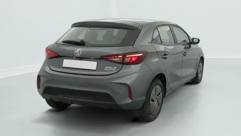 Car image 23