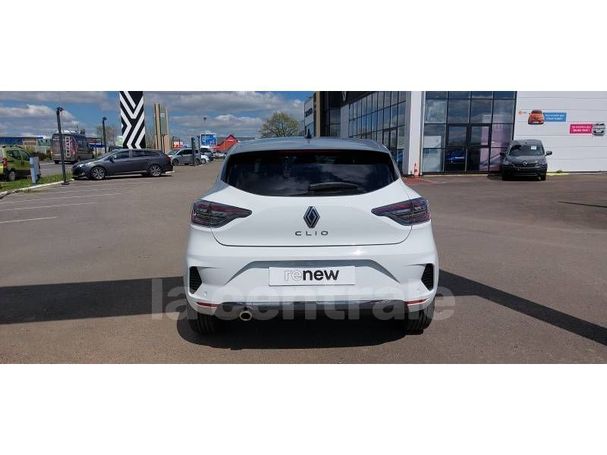 Renault Clio TCe 90 66 kW image number 11