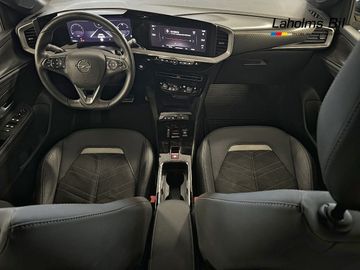 Car image 10