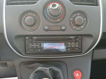 Car image 26