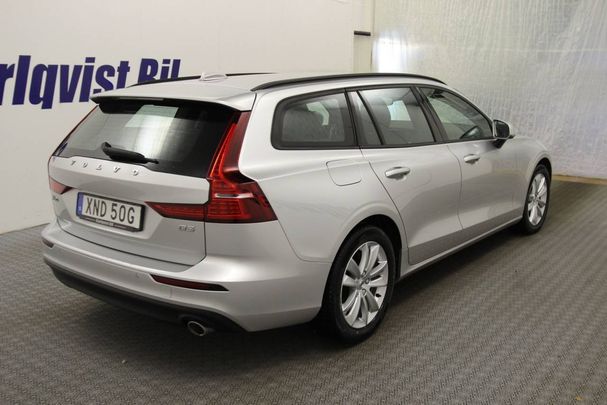 Volvo V60 D3 Momentum 110 kW image number 3