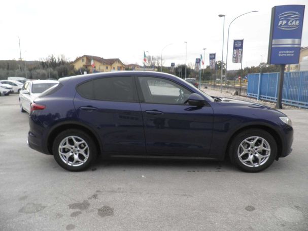 Alfa Romeo Stelvio 2.2 140 kW image number 4