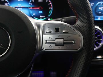 Car image 36