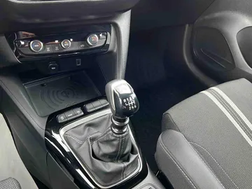 Car image 29
