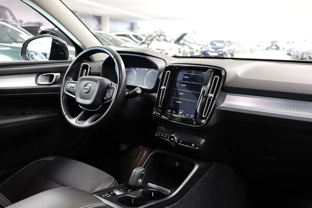 Volvo XC40 D3 Momentum 110 kW image number 11