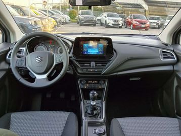 Car image 12