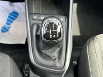 Car image 28