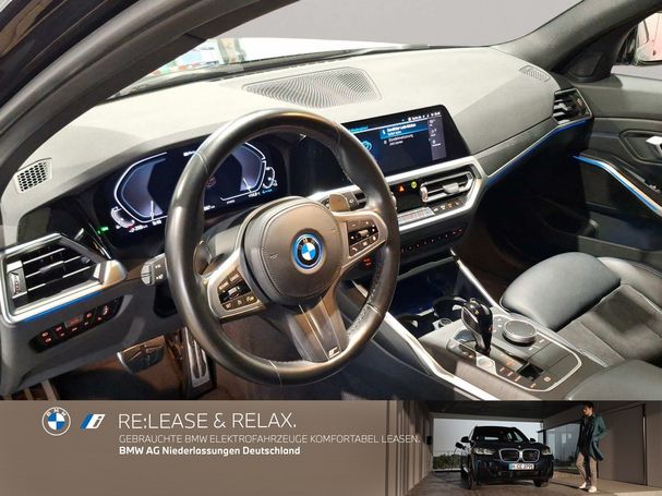 BMW 330 e Touring M Sport xDrive 215 kW image number 4