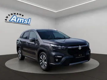 Car image 3