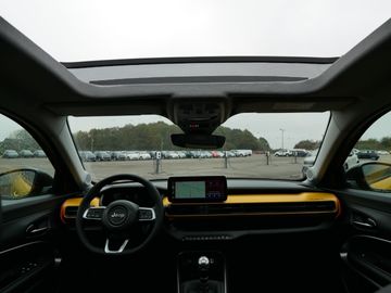 Car image 25