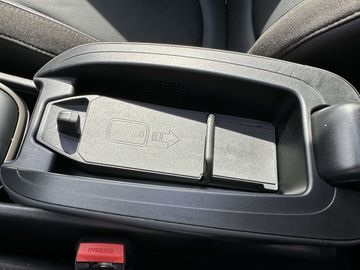 Car image 37