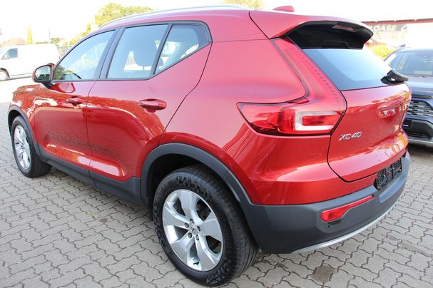 Volvo XC40 Momentum 110 kW image number 5