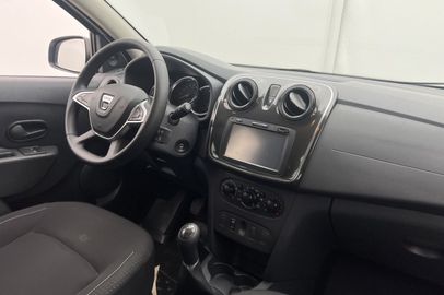 Car image 22