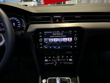 Car image 24