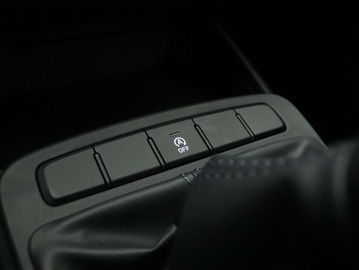 Car image 38