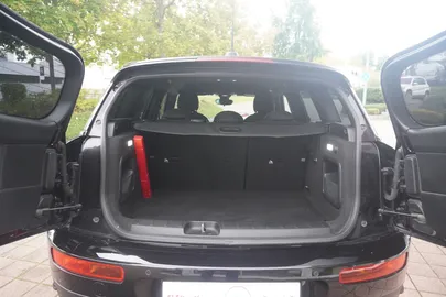 Car image 33