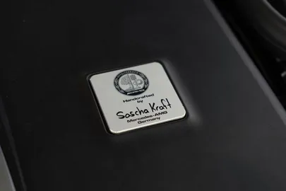 Car image 39