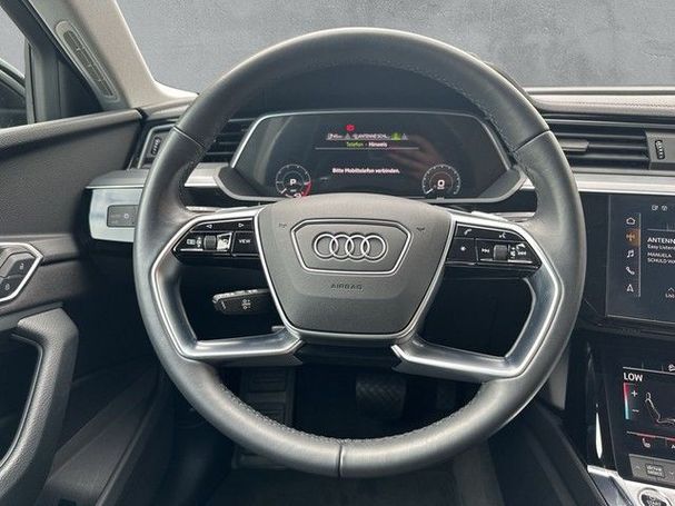 Audi e-tron 50 quattro S-line 230 kW image number 12