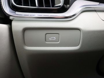 Car image 37