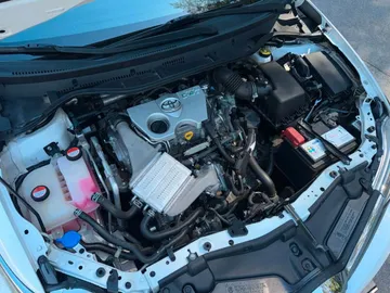 Car image 27