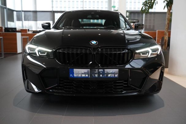 BMW 320i M Sport 135 kW image number 3