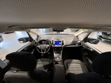 Car image 26