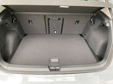 Car image 37