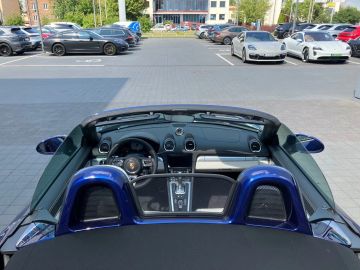 Car image 28