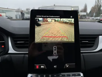 Car image 30