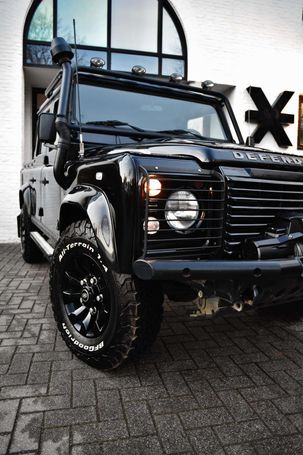 Land Rover Defender 110 2.2 TD 90 kW image number 21