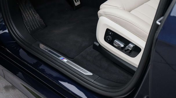 BMW X5 50e xDrive 360 kW image number 24