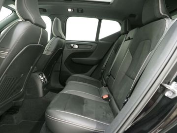 Car image 37