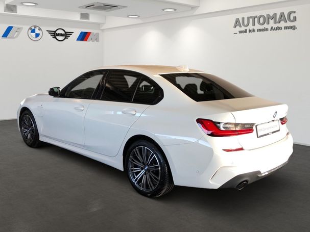 BMW 330 e M Sport 215 kW image number 4