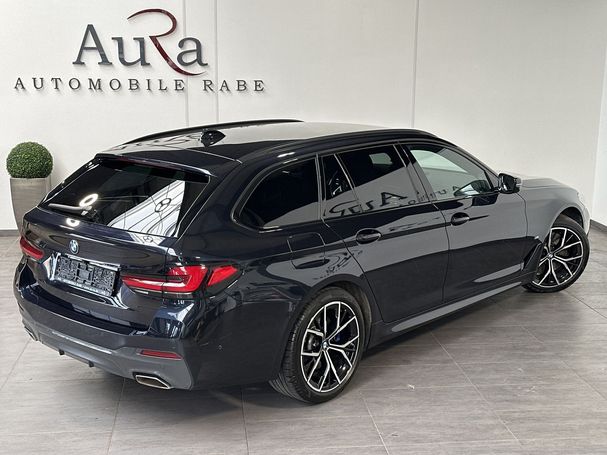 BMW 540i Touring xDrive 245 kW image number 3