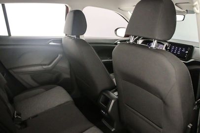 Car image 37