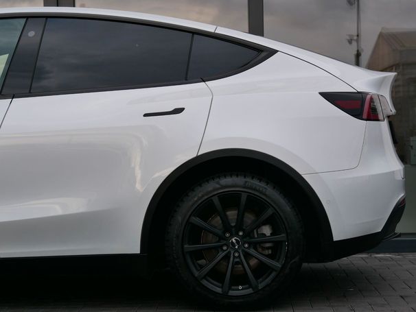 Tesla Model Y 60 Long Range AWD 378 kW image number 13