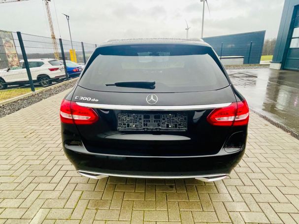 Mercedes-Benz C 300 de T 225 kW image number 3