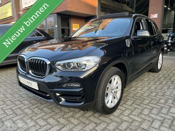 BMW X3 xDrive30e M 215 kW image number 1