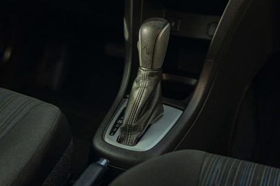 Car image 26