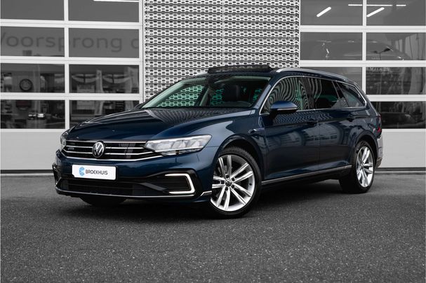 Volkswagen Passat GTE 1.4 TSI PHEV DSG 160 kW image number 1