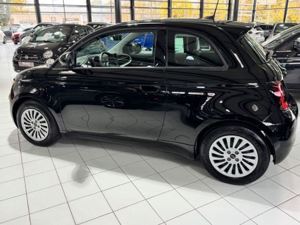 Fiat 500 e Action 70 kW image number 3