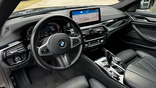 BMW 520d Touring xDrive 140 kW image number 9