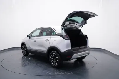 Car image 28