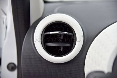 Car image 33