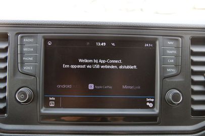 Car image 26